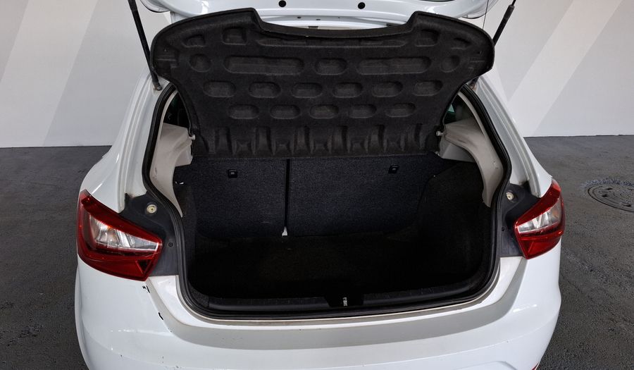 Seat Ibiza 1.6 STYLE MT FULL LINK Hatchback 2016