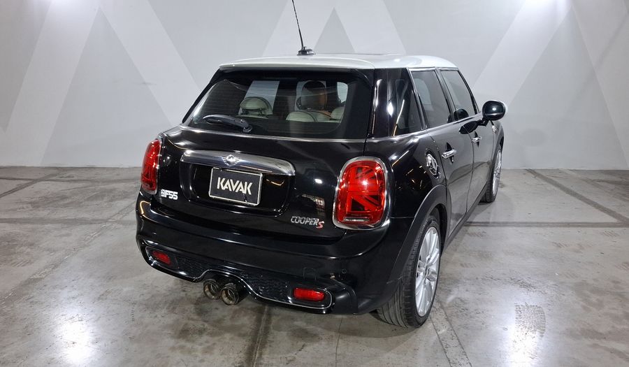Mini Cooper S 2.0 COOPER HOT CHILI DCT Hatchback 2019
