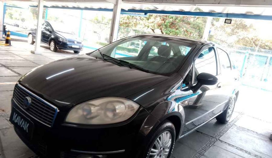 Fiat Linea ESSENCE Sedan 2013