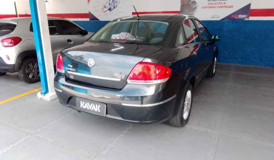Fiat Linea ESSENCE Sedan 2013