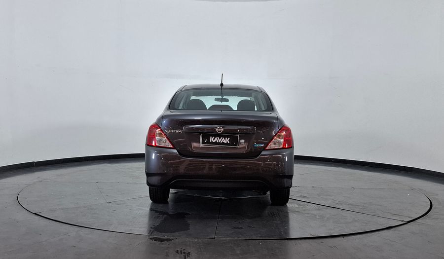 Nissan Versa 1.6 ADVANCE Sedan 2017