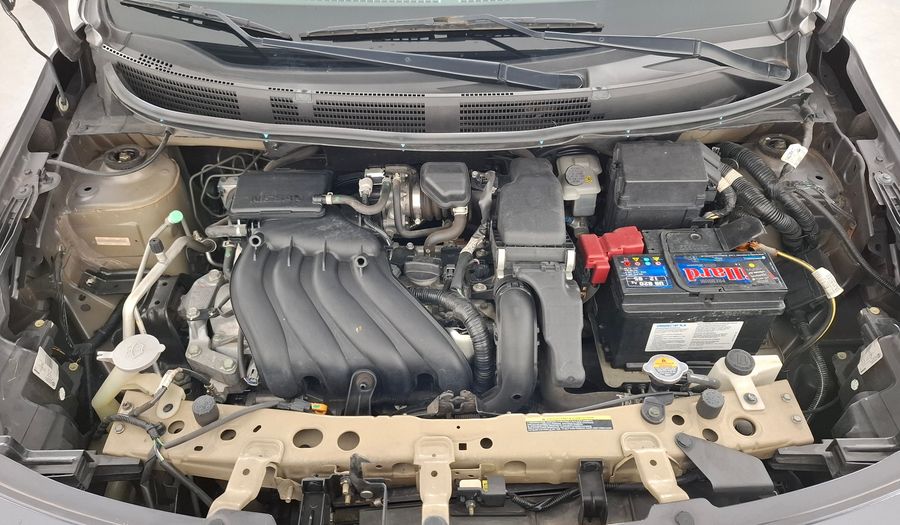 Nissan Versa 1.6 ADVANCE Sedan 2017