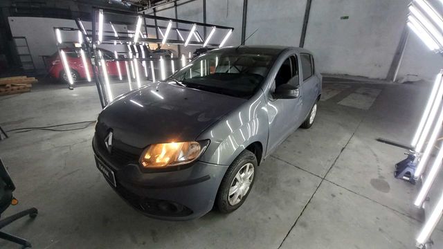 Renault • Sandero
