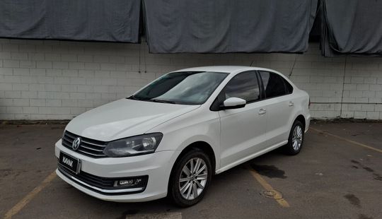 Volkswagen • Polo