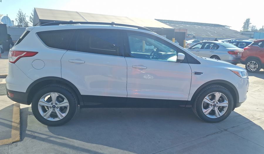 Ford Escape 2.0 ECOBOOST SE AUTO 4WD Suv 2014