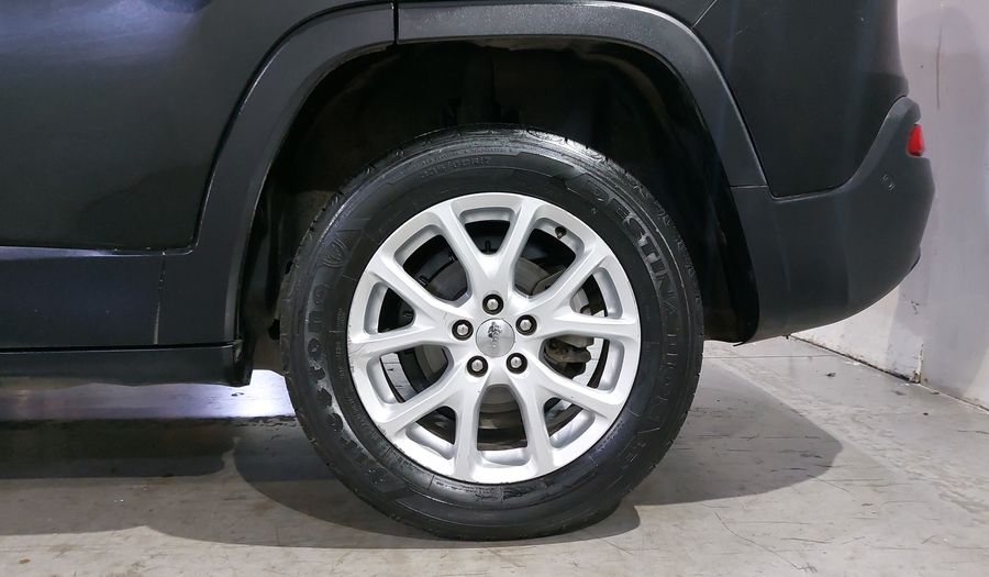 Jeep Cherokee 2.4 LATITUDE Suv 2015