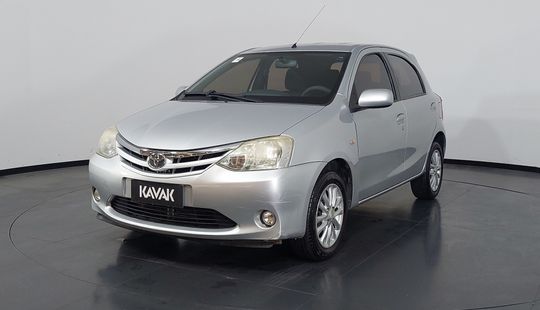 Toyota • Etios