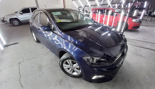 Volkswagen • Polo
