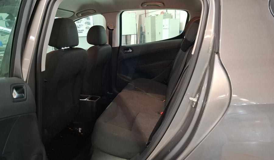 Peugeot 308 1.6 ACTIVE Hatchback 2014