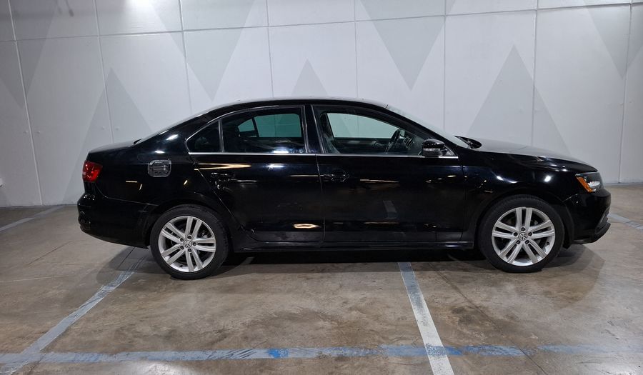 Volkswagen Jetta 2.5 SPORTLINE TIP. Sedan 2018