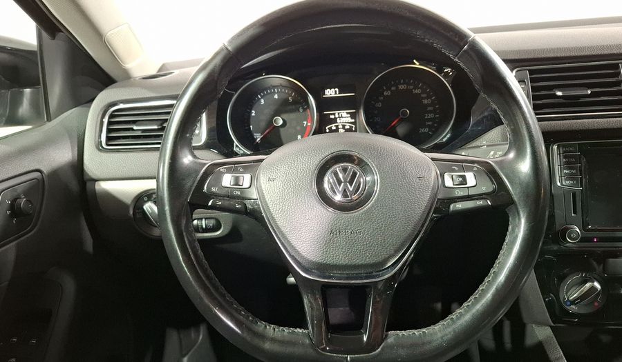Volkswagen Jetta 2.5 SPORTLINE TIP. Sedan 2018