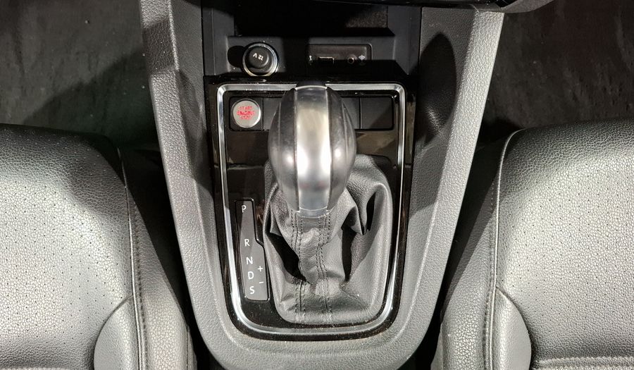 Volkswagen Jetta 2.5 SPORTLINE TIP. Sedan 2018