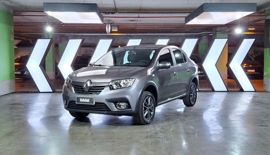 Renault • Logan