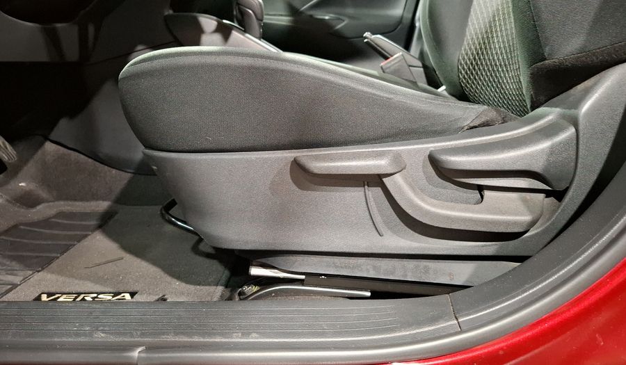 Nissan Versa 1.6 SENSE CVT Sedan 2022