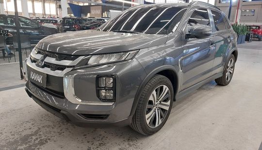 Mitsubishi • Outlander Sport