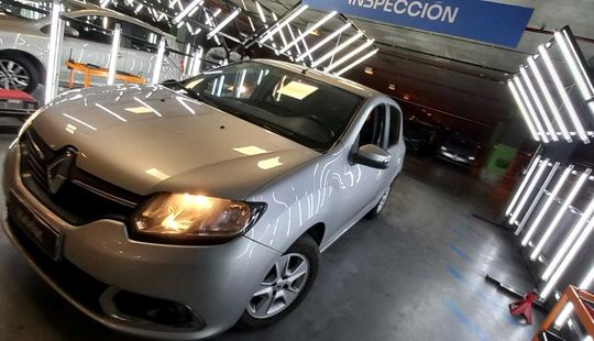 Renault • Sandero