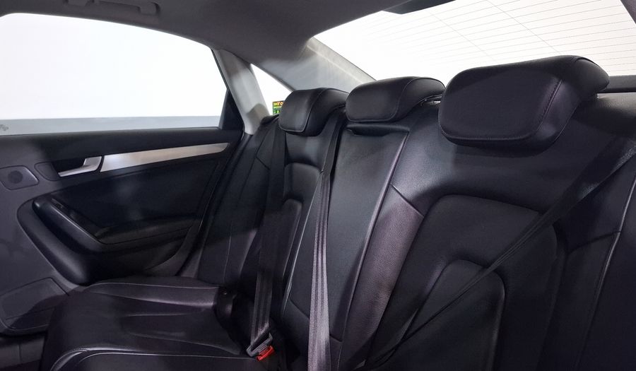 Audi A4 1.8 TFSI TRENDY PLUS MULTITRONIC Sedan 2012