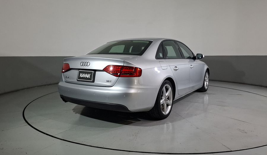 Audi A4 1.8 TFSI TRENDY PLUS MULTITRONIC Sedan 2012