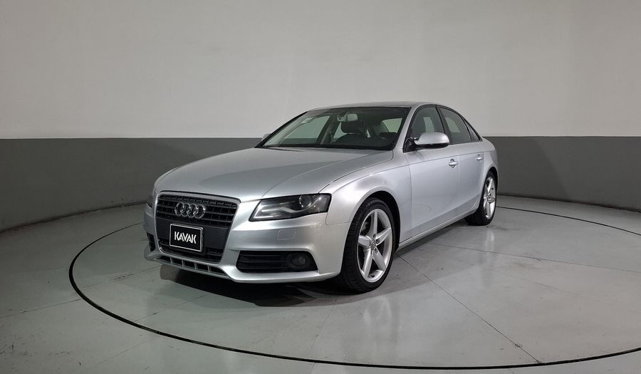 Audi A4 1.8 TFSI TRENDY PLUS MULTITRONIC Sedan 2012
