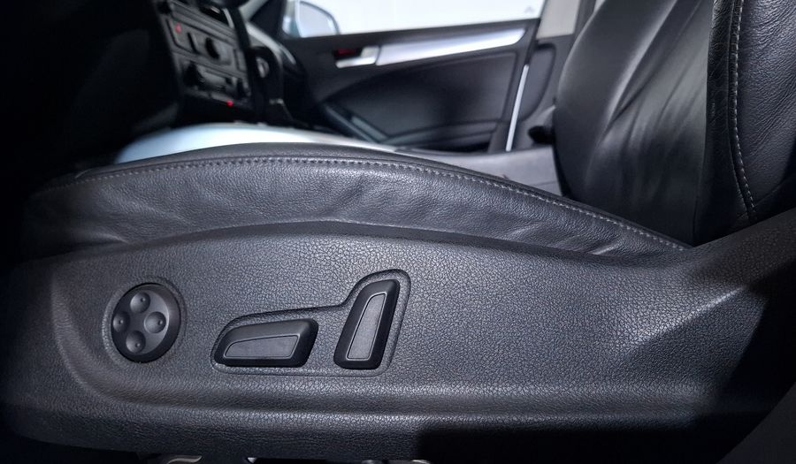 Audi A4 1.8 TFSI TRENDY PLUS MULTITRONIC Sedan 2012
