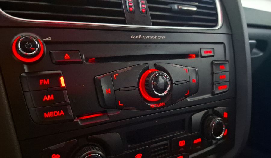 Audi A4 1.8 TFSI TRENDY PLUS MULTITRONIC Sedan 2012