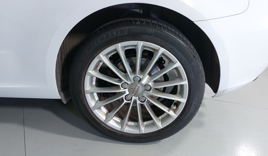 Audi A3 1.8 TFSI AMBIENTE S TRONIC Hatchback 2014