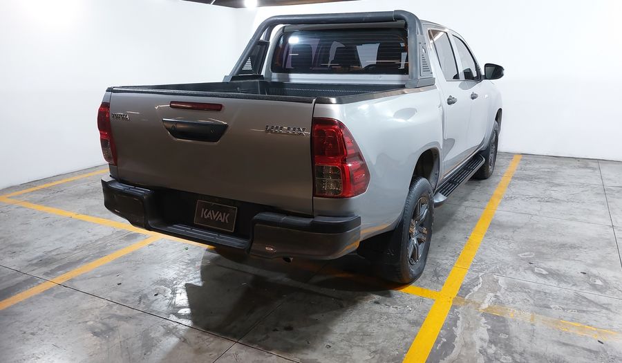 Toyota Hilux 2.7 SR DOBLE CABINA Pickup 2022