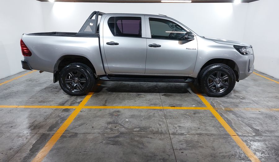 Toyota Hilux 2.7 SR DOBLE CABINA Pickup 2022