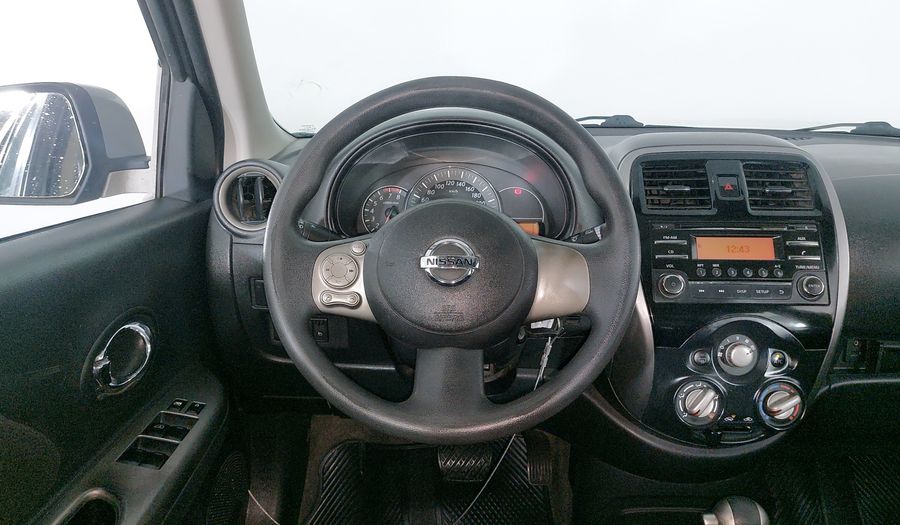 Nissan March 1.6 ADVANCE AT Hatchback 2014