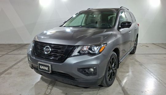Nissan • Pathfinder