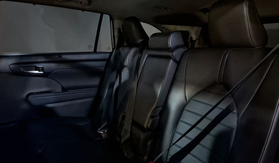 Toyota Highlander 3.5 XLE AUTO Suv 2022