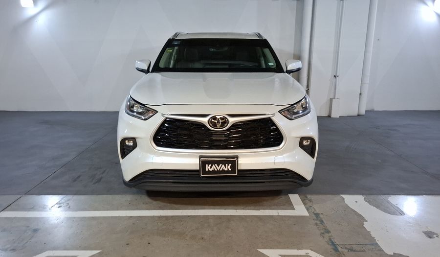 Toyota Highlander 3.5 XLE AUTO Suv 2022