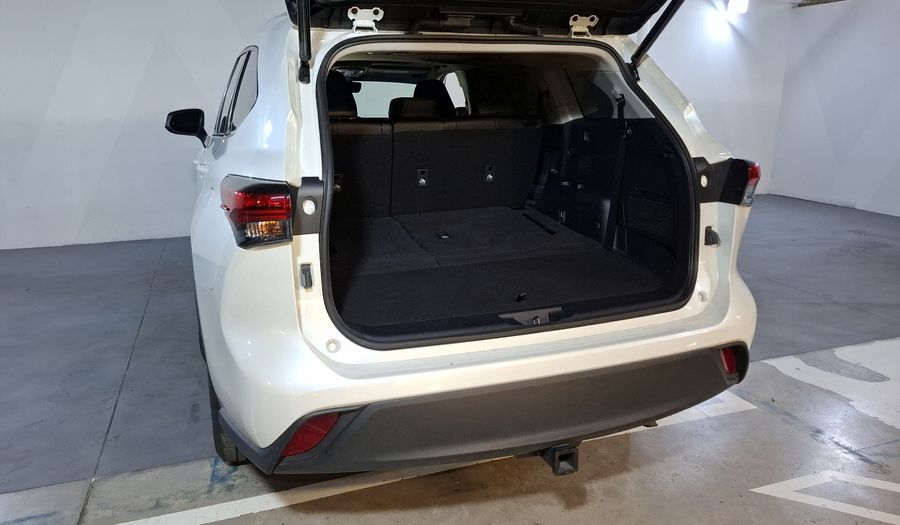 Toyota Highlander 3.5 XLE AUTO Suv 2022