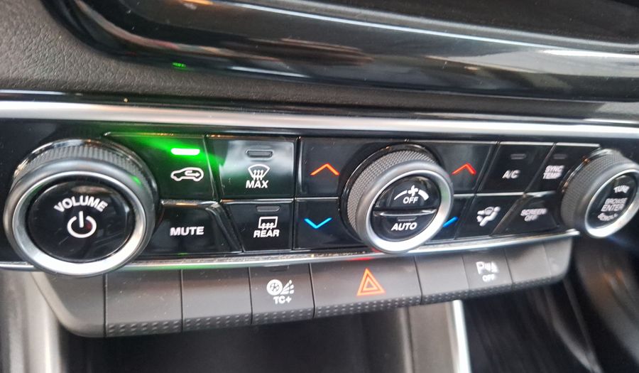 Ram 1000 1.8 BIG HORN NIGHT EDITION AUTO DC Pickup 2022