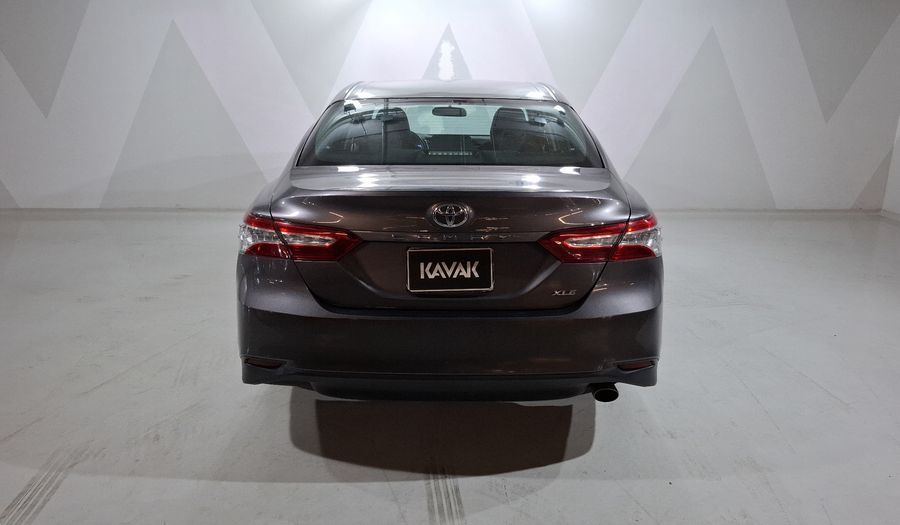Toyota Camry 2.5 XLE NAVI AUTO Sedan 2019