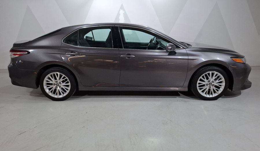 Toyota Camry 2.5 XLE NAVI AUTO Sedan 2019