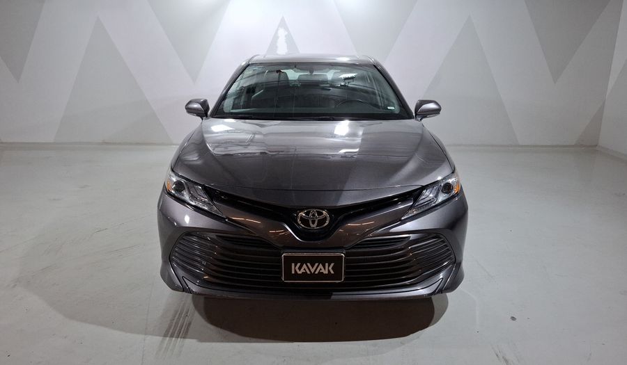 Toyota Camry 2.5 XLE NAVI AUTO Sedan 2019