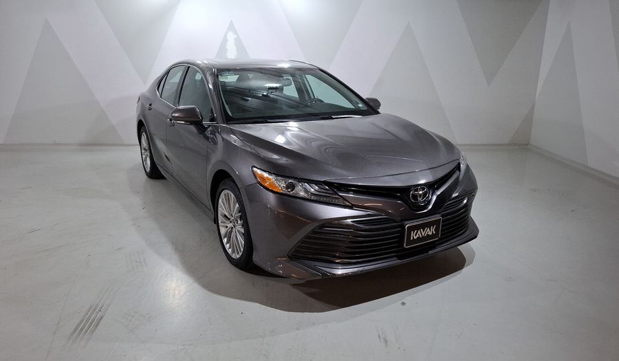 Toyota Camry 2.5 XLE NAVI AUTO Sedan 2019