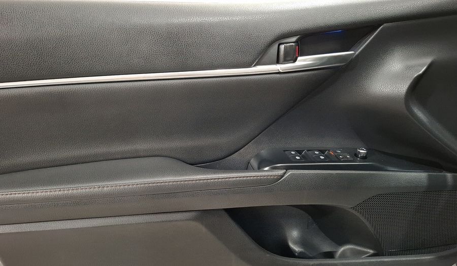Toyota Camry 2.5 XLE NAVI AUTO Sedan 2019
