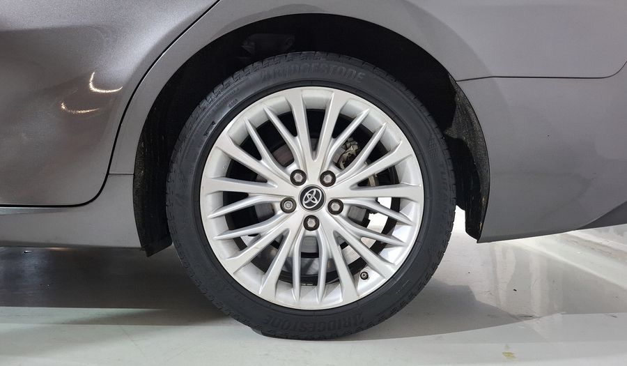 Toyota Camry 2.5 XLE NAVI AUTO Sedan 2019