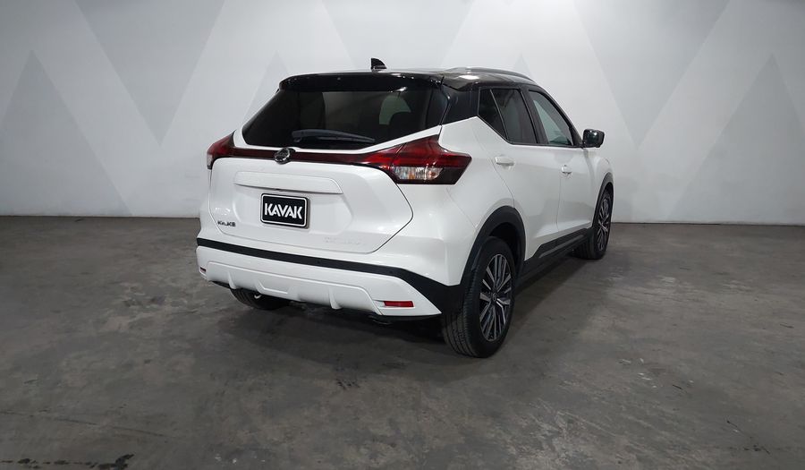 Nissan Kicks 1.6 PLATINUM BI-TONO LTS XTRONIC Suv 2021