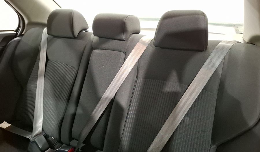 Mitsubishi Lancer 2.0 ES CVT Sedan 2015