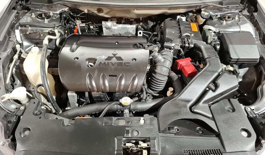 Mitsubishi Lancer 2.0 ES CVT Sedan 2015