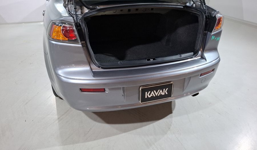 Mitsubishi Lancer 2.0 ES CVT Sedan 2015