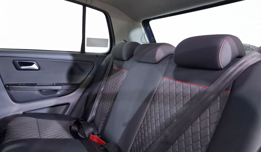 Volkswagen Crossfox 1.6 CROSSFOX QUEMACOCOS MT Hatchback 2016