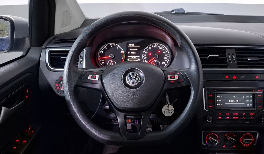 Volkswagen Crossfox 1.6 CROSSFOX QUEMACOCOS MT Hatchback 2016
