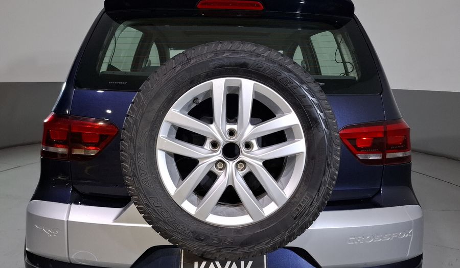 Volkswagen Crossfox 1.6 CROSSFOX QUEMACOCOS MT Hatchback 2016