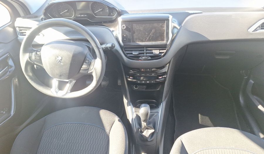 Peugeot 208 1.2 PURETECH 82 HP SIGNATURE Hatchback 2020