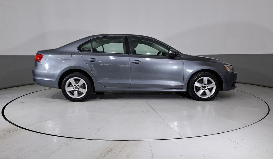 Volkswagen Jetta 2.5 STYLE TIPTRONIC Sedan 2011