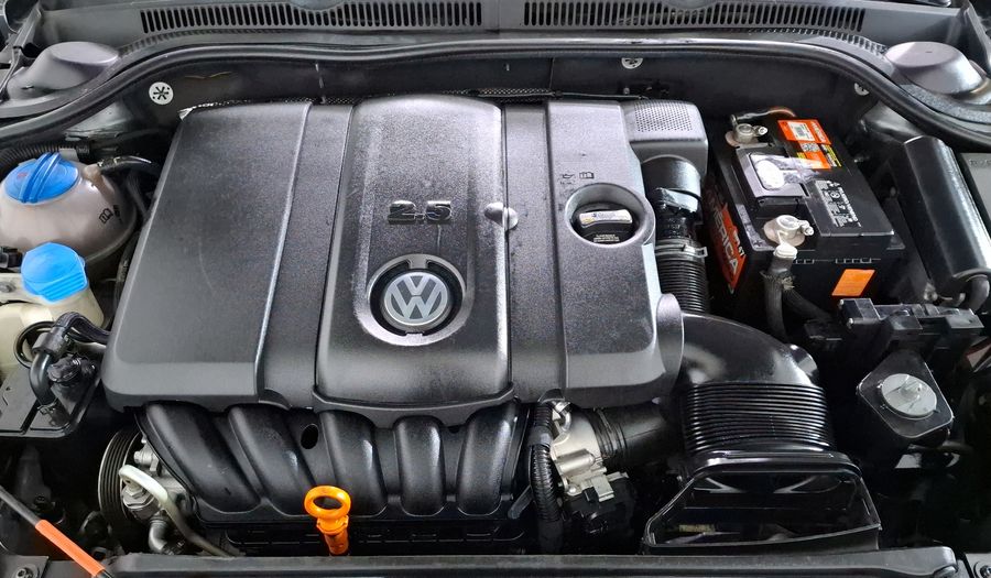 Volkswagen Jetta 2.5 STYLE TIPTRONIC Sedan 2011